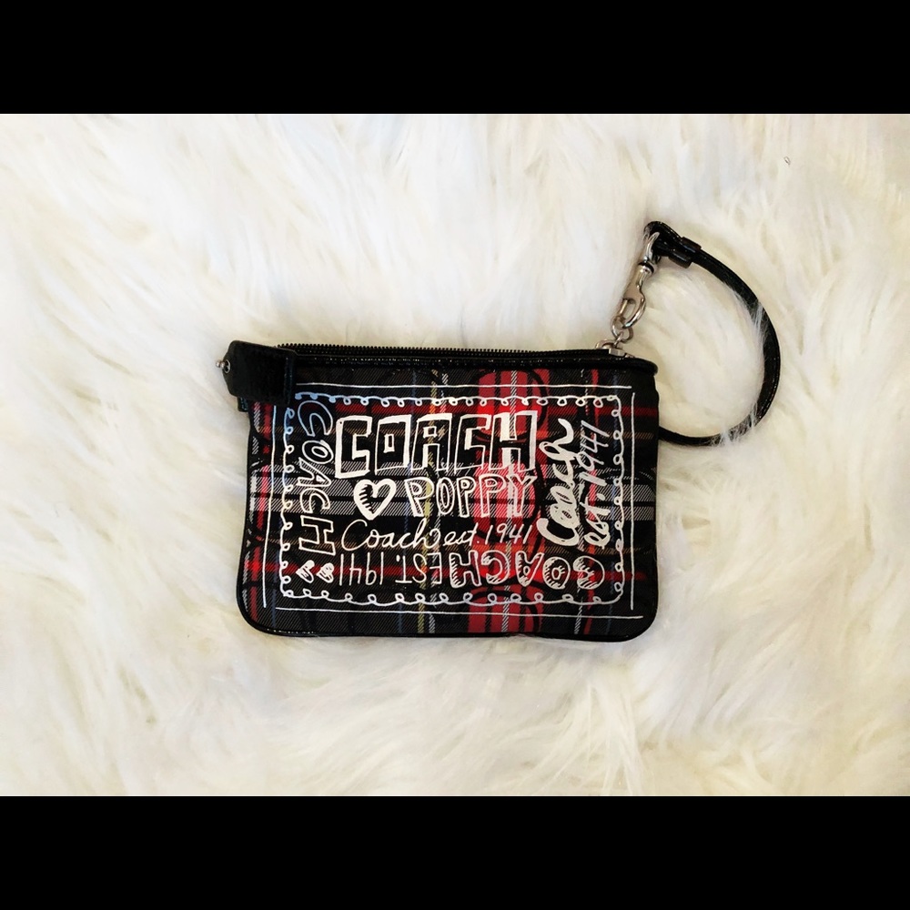 Perfect black clutch